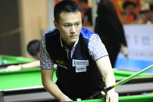 奠定坚实的 奠定坚实的