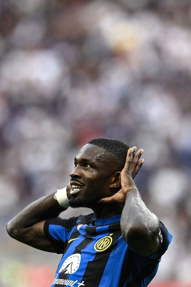 借扬尼斯的 借扬尼斯的