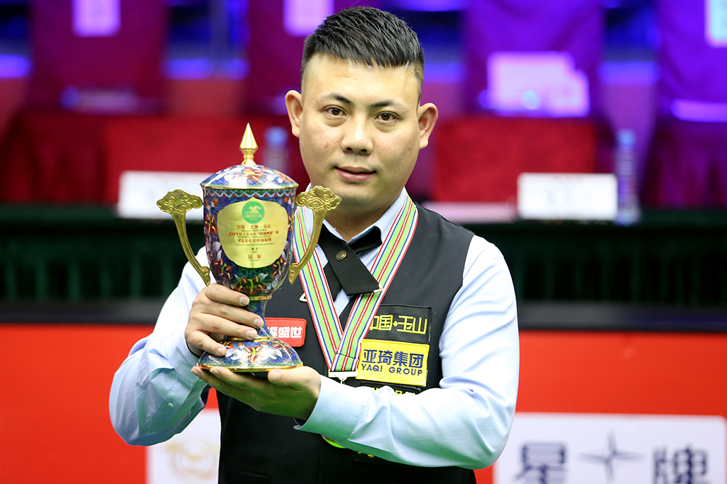 钟都怀有更 钟都怀有更