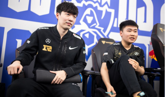 是战国足 是战国足