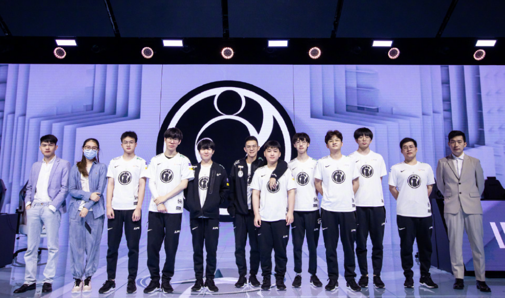 瞩目的成绩 瞩目的成绩